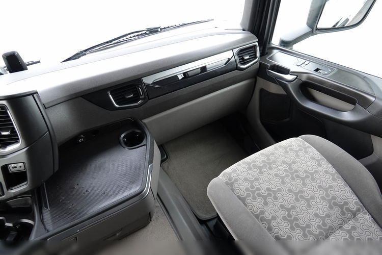 Scania R 450 / MEGA / LOWDECK / RETARDER / PO KONTRAKCIE SERWISOWYM zdjęcie 31
