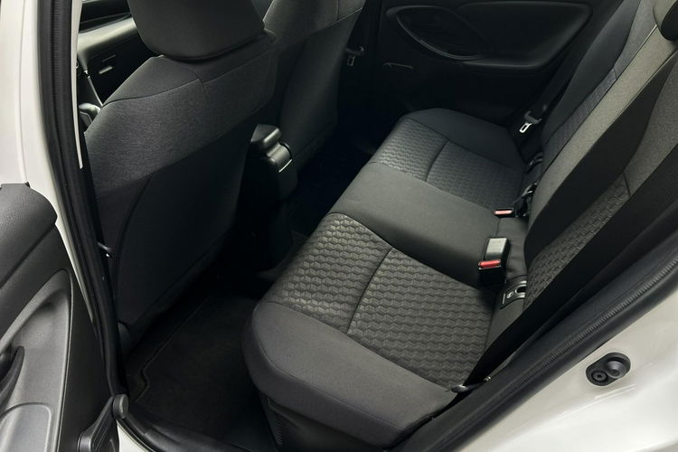 Toyota Yaris 1.5 HSD 116KM COMFORT, salon Polska, gwarancja, FV23% zdjęcie 11