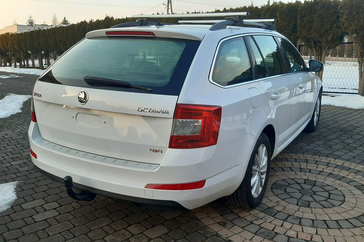 Octavia Skoda Octavia 1.6 TDI 4x4 zdjęcie 14