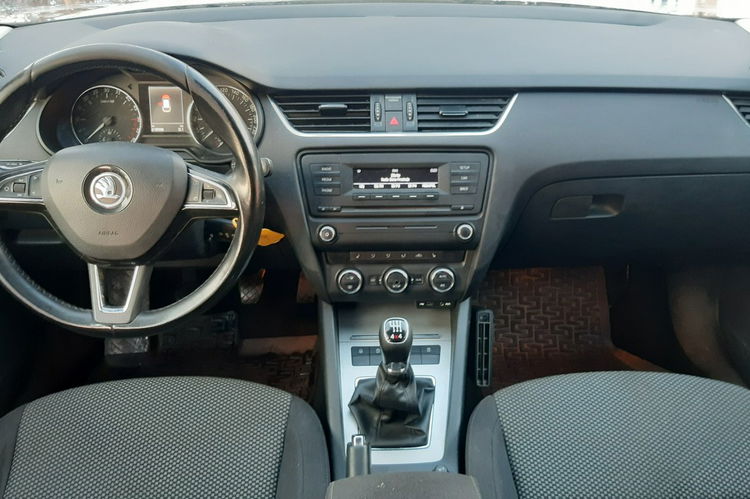 Octavia Skoda Octavia 1.6 TDI 4x4 zdjęcie 24
