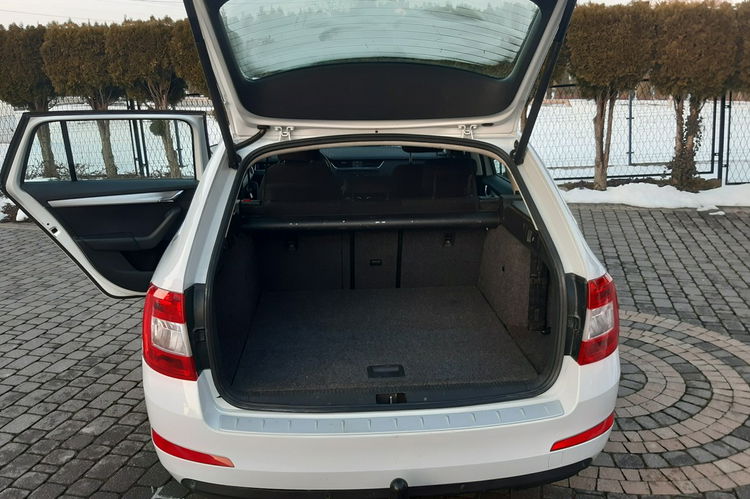 Octavia Skoda Octavia 1.6 TDI 4x4 zdjęcie 25