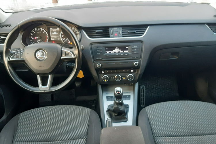 Octavia Skoda Octavia 1.6 TDI 4x4 zdjęcie 28