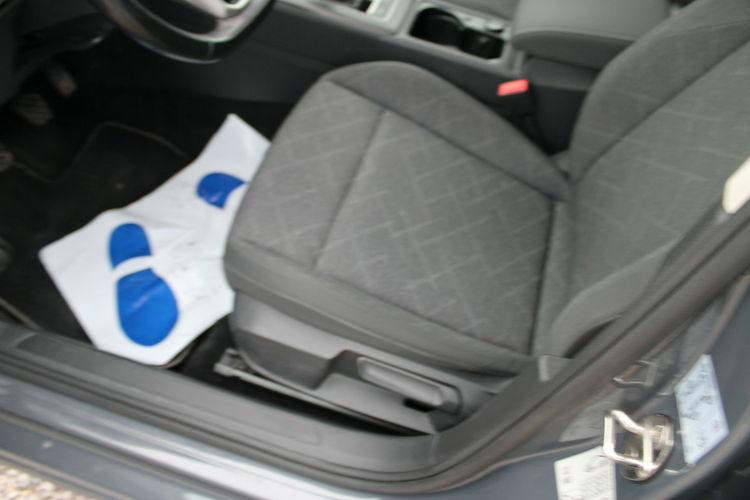 Volkswagen Golf LIFE Virtual F-vat Salon Polska Gwarancja zdjęcie 15