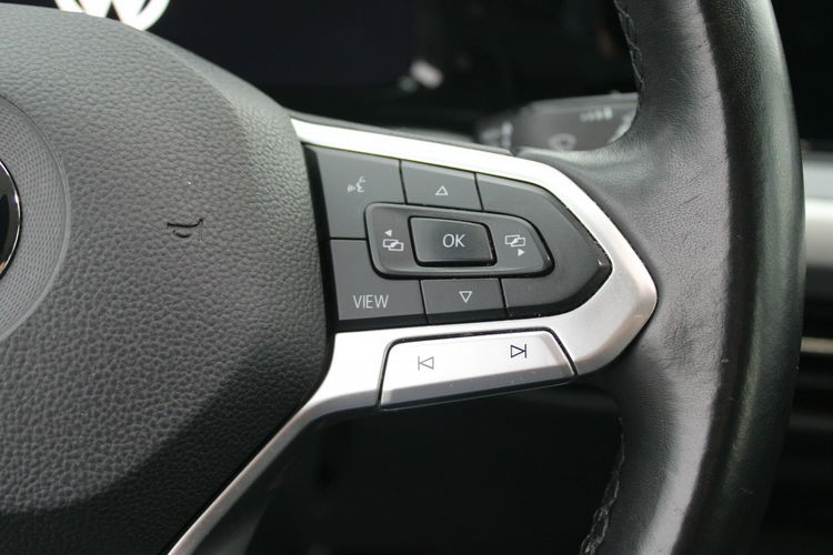 Volkswagen Golf LIFE Virtual F-vat Salon Polska Gwarancja zdjęcie 19