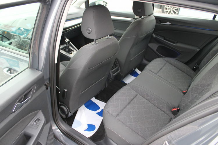 Volkswagen Golf LIFE Virtual F-vat Salon Polska Gwarancja zdjęcie 24