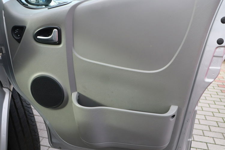Opel Vivaro 1-właściciel, serwis, 6-bieg.9-osobowy, zarejestr. zdjęcie 22
