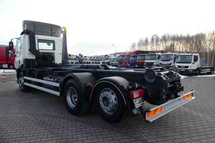 DAF CF 370 / 6x2 / HAKOWIEC / EURO 6 / MANUAL / zdjęcie 10