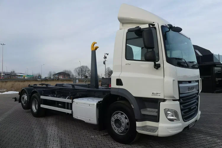 DAF CF 370 / 6x2 / HAKOWIEC / EURO 6 / MANUAL / zdjęcie 14