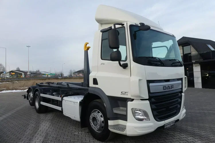 DAF CF 370 / 6x2 / HAKOWIEC / EURO 6 / MANUAL / zdjęcie 15