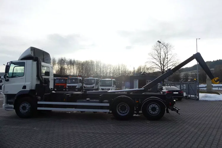 DAF CF 370 / 6x2 / HAKOWIEC / EURO 6 / MANUAL / zdjęcie 2