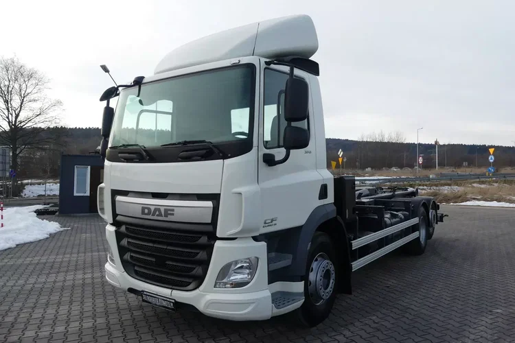 DAF CF 370 / 6x2 / HAKOWIEC / EURO 6 / MANUAL / zdjęcie 5