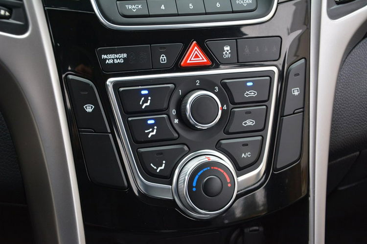 Hyundai i30 Duża Navi Kamera Ledy 2xParktronic 1-Ręce Oryginał do końca serwis zdjęcie 28