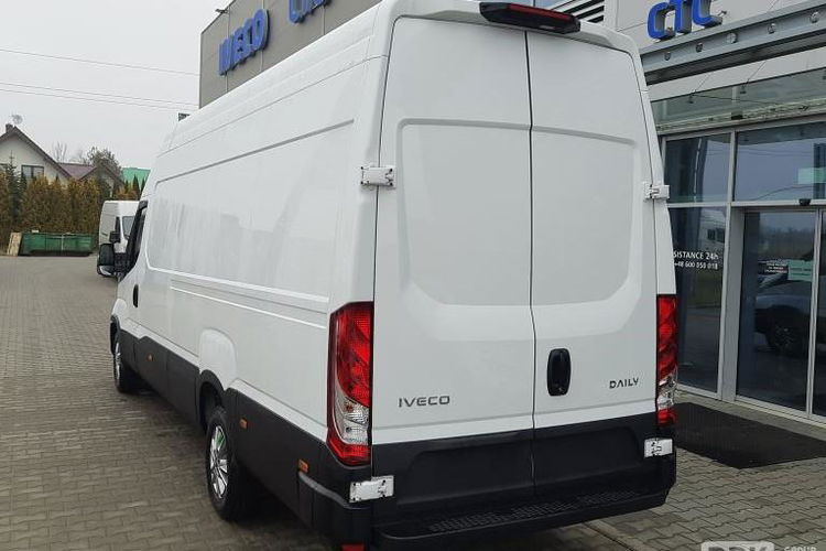 IVECO Daily 35S18H V zdjęcie 2