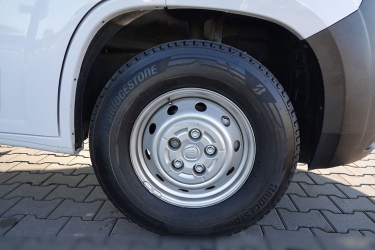 Fiat DUCATO MAXI / 2.3 D / WYWROTKA - 3.2M / 2018 ROK / WAGA: 2035 KG / PO KONTRAKCIE SERWISOWYM  zdjęcie 32