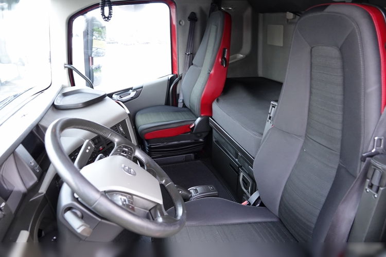 Volvo FH 500 / LOWDECK / MEGA / KLIMA POSTOJOWA / TV / PO KONTRAKCIE SERWISOWYM  zdjęcie 25