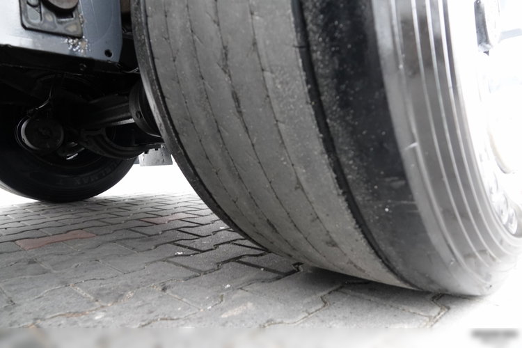 Wielton / FIRANKA / MEGA / LOWDECK / OŚ PODNOSZONA / 2016 ROK / DACH PODNOSZONY  zdjęcie 23