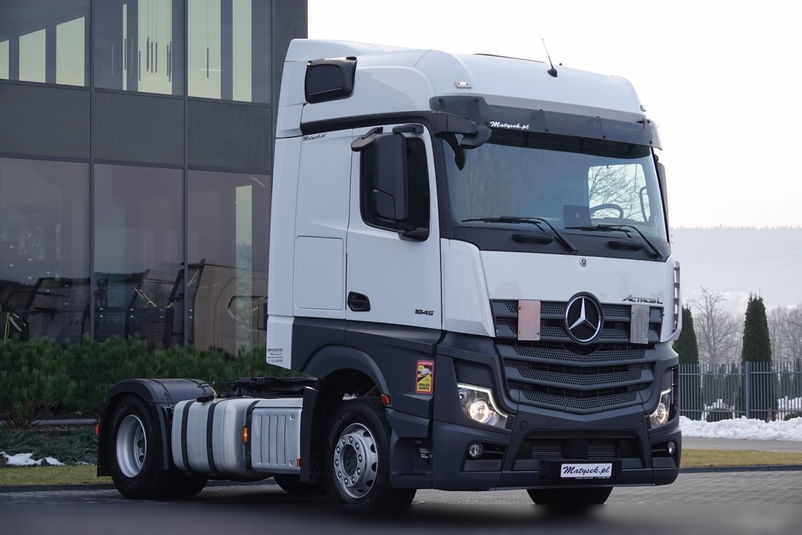 ciągnik siodłowy Mercedes zdjęcie 1