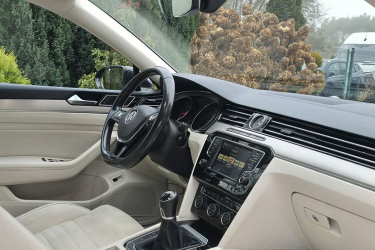 Volkswagen Passat 2.0 TDi 150KM Highline / Salon PL / Bezwypadkowy zdjęcie 5