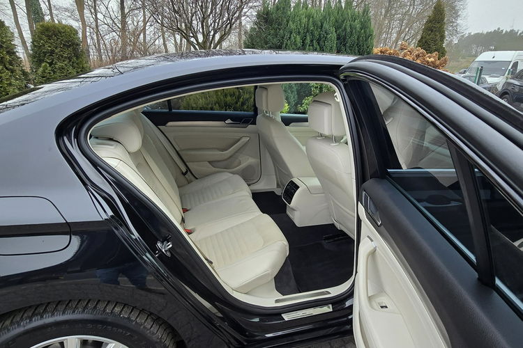 Volkswagen Passat 2.0 TDi 150KM Highline / Salon PL / Bezwypadkowy zdjęcie 7