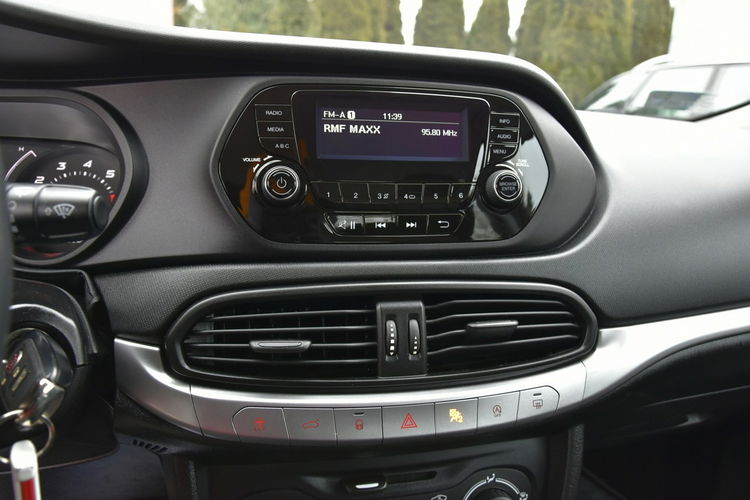 Fiat Tipo 1.4 95KM 2019r. Polski SALON Iwł. 63tkm Klima Isofix Super STAN zdjęcie 18