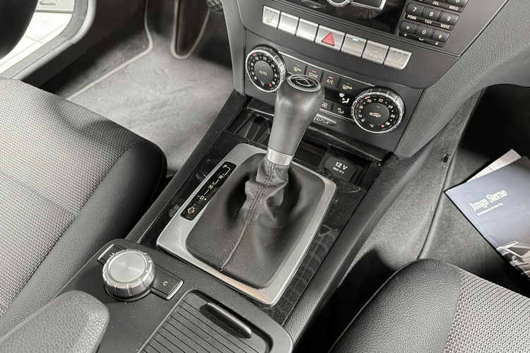 Mercedes C 200 2.2D 136KM Automat Lifting Avantgarde Skóry Duża Navi BXenon Z NIEMIEC zdjęcie 21