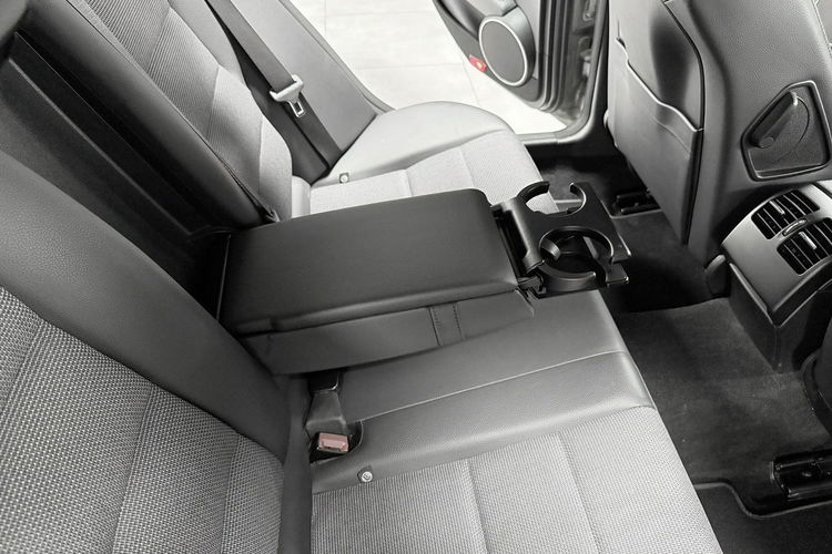 Mercedes C 200 2.2D 136KM Automat Lifting Avantgarde Skóry Duża Navi BXenon Z NIEMIEC zdjęcie 32