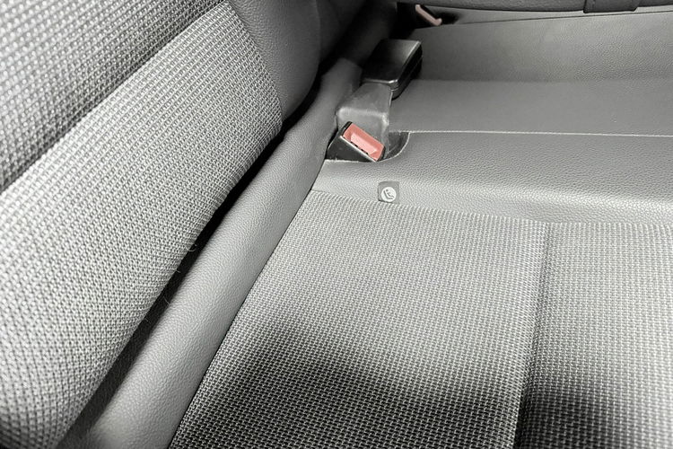 Mercedes C 200 2.2D 136KM Automat Lifting Avantgarde Skóry Duża Navi BXenon Z NIEMIEC zdjęcie 33