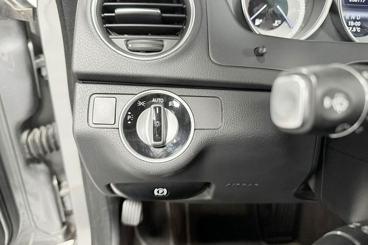Mercedes C 200 2.2D 136KM Automat Lifting Avantgarde Skóry Duża Navi BXenon Z NIEMIEC zdjęcie 41