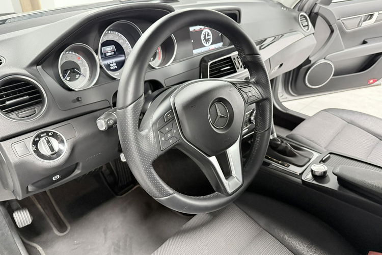 Mercedes C 200 2.2D 136KM Automat Lifting Avantgarde Skóry Duża Navi BXenon Z NIEMIEC zdjęcie 42