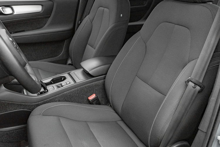 Volvo XC 40 WD7670S#T3 Momentum Pro K.cof Cz.park LED NAVI Salon PL VAT23% zdjęcie 14