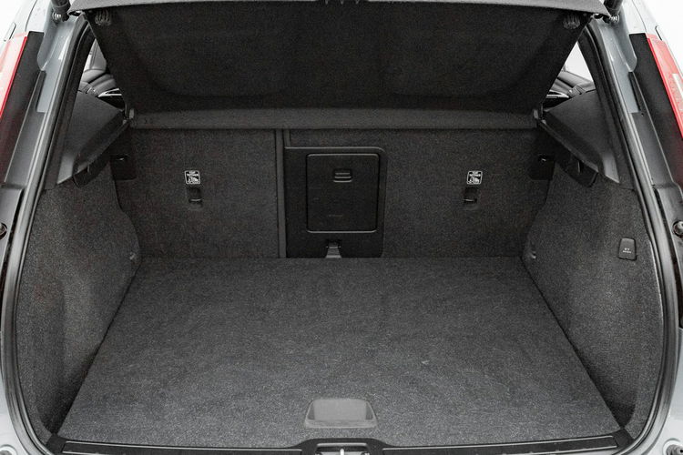 Volvo XC 40 WD7670S#T3 Momentum Pro K.cof Cz.park LED NAVI Salon PL VAT23% zdjęcie 27