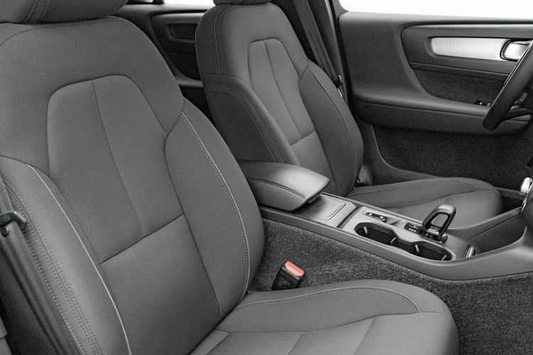 Volvo XC 40 WD7670S#T3 Momentum Pro K.cof Cz.park LED NAVI Salon PL VAT23% zdjęcie 33