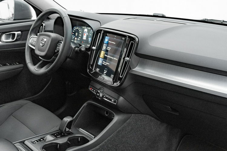 Volvo XC 40 WD7670S#T3 Momentum Pro K.cof Cz.park LED NAVI Salon PL VAT23% zdjęcie 34