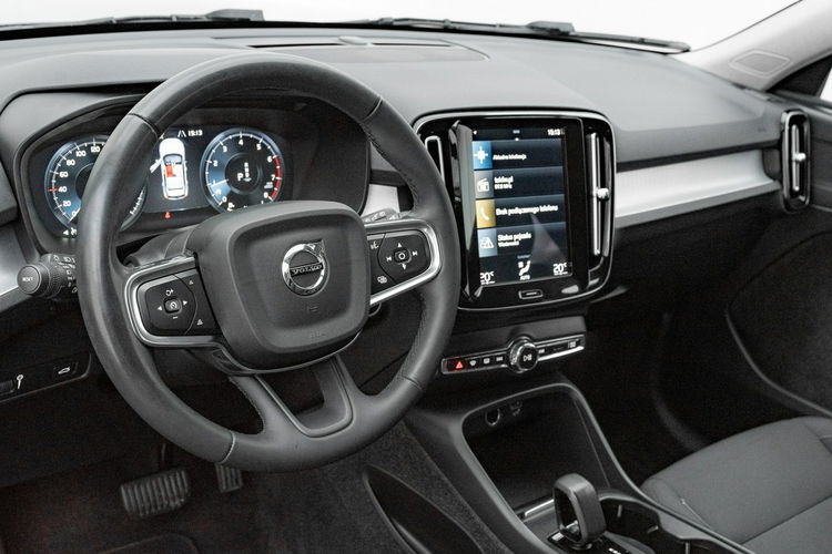 Volvo XC 40 WD7670S#T3 Momentum Pro K.cof Cz.park LED NAVI Salon PL VAT23% zdjęcie 6