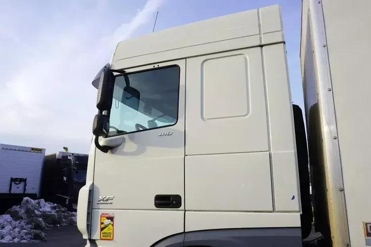 DAF XF 410 Euro 6 / 410 HP / 20 EPAL / Winda Dhollandia 1500 kg zdjęcie 14