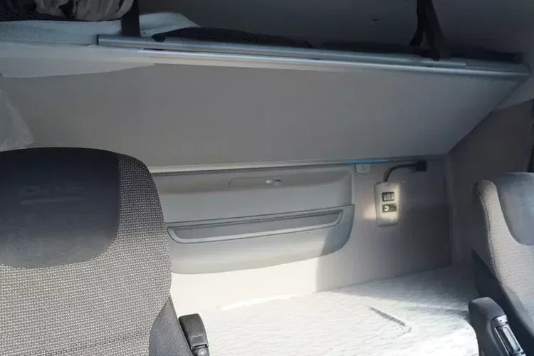 DAF XF 410 Euro 6 / 410 HP / 20 EPAL / Winda Dhollandia 1500 kg zdjęcie 23