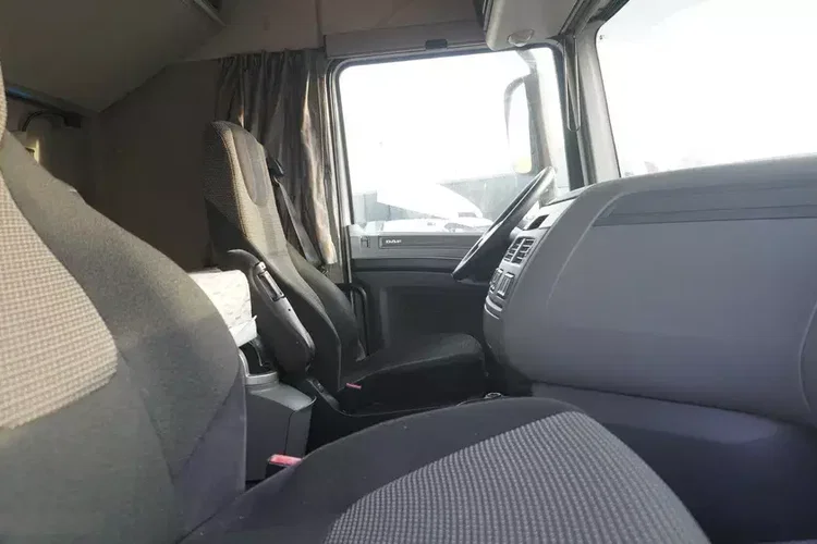 DAF XF 410 Euro 6 / 410 HP / 20 EPAL / Winda Dhollandia 1500 kg zdjęcie 26