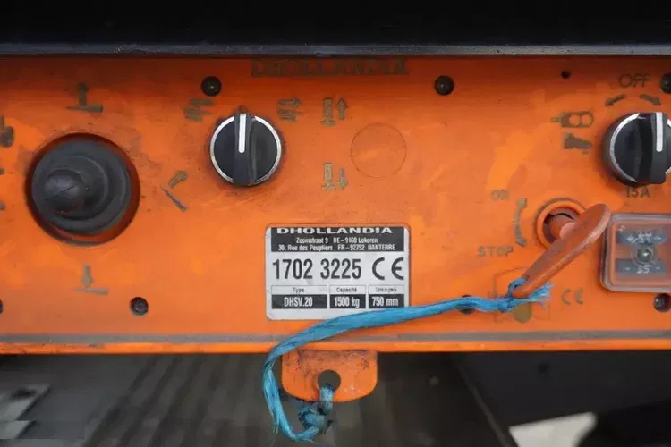 DAF XF 410 Euro 6 / 410 HP / 20 EPAL / Winda Dhollandia 1500 kg zdjęcie 9