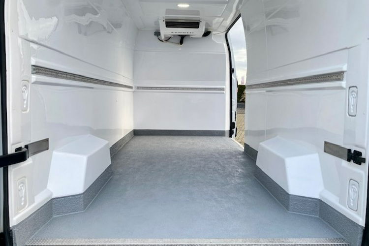 Renault Master SALON PL / CHŁODNIA - MROŹNIA -20st.C / PRĄD 220V / GWARANCJA zdjęcie 7