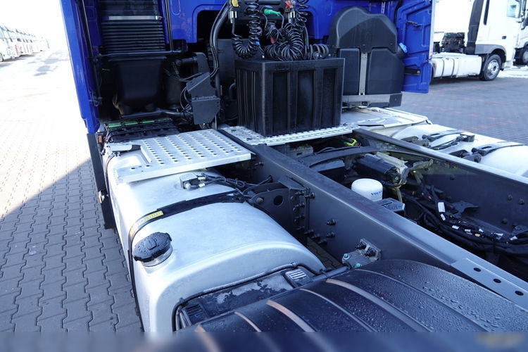 Volvo FH 500 / 6X2 / BOOGIE / I-SAVE / RETARDER / NOWY MODEL / I- SHIFT / PO KONTRAKCIE SERWISOWYM zdjęcie 13
