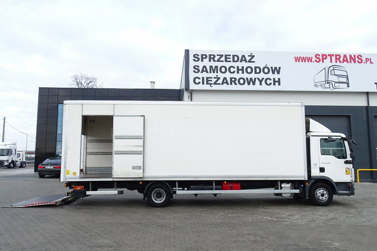 MAN TGL 12.220 Przebieg Udokumentowany TYLKO 181 TYS KM Kontener , Sprowadzony , ESP , ASR , Blokada Mostu , EURO 6 zdjęcie 15