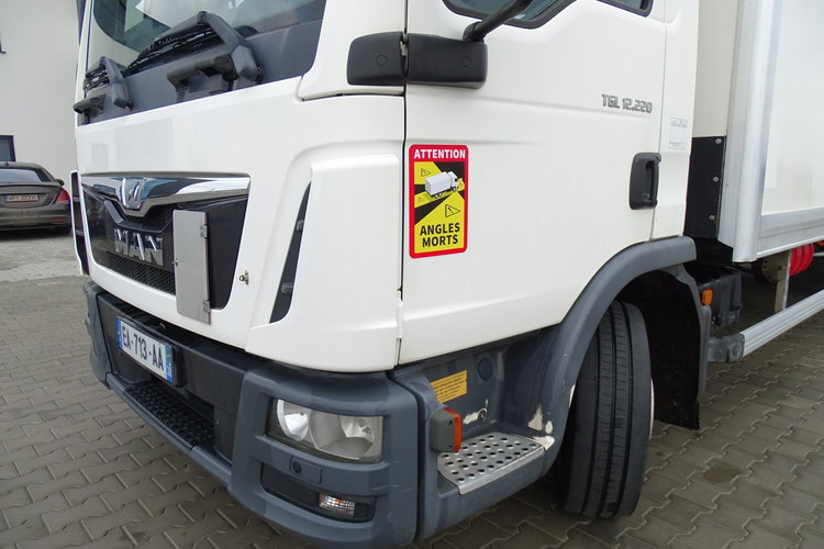 MAN TGL 12.220 Przebieg Udokumentowany TYLKO 181 TYS KM Kontener , Sprowadzony , ESP , ASR , Blokada Mostu , EURO 6 zdjęcie 18