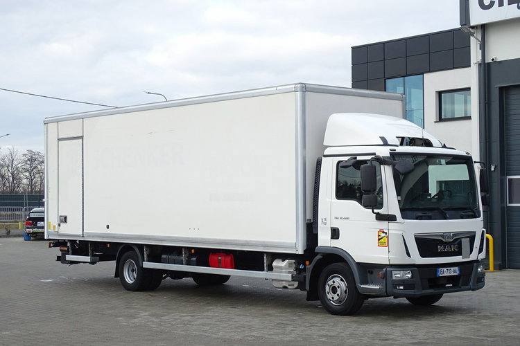 MAN TGL 12.220 Przebieg Udokumentowany TYLKO 181 TYS KM Kontener , Sprowadzony , ESP , ASR , Blokada Mostu , EURO 6 zdjęcie 2