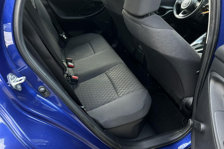 Toyota Yaris 1.5 HSD 116KM COMFORT, salon Polska, gwarancja, FV23% zdjęcie 13