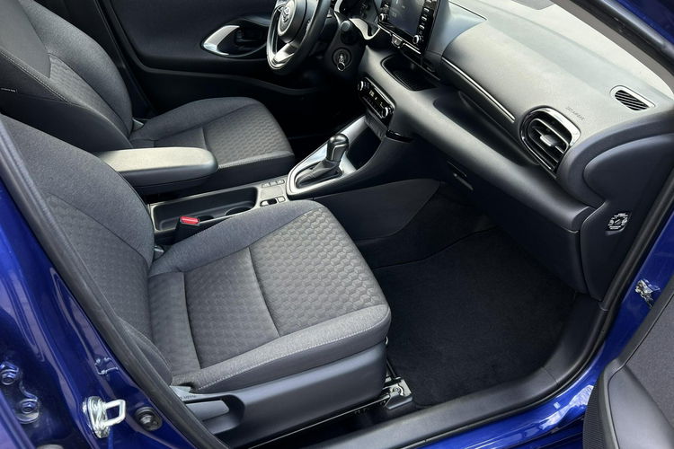 Toyota Yaris 1.5 HSD 116KM COMFORT, salon Polska, gwarancja, FV23% zdjęcie 14