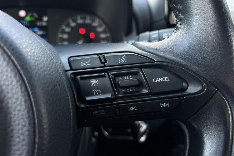 Toyota Yaris 1.5 HSD 116KM COMFORT, salon Polska, gwarancja, FV23% zdjęcie 25