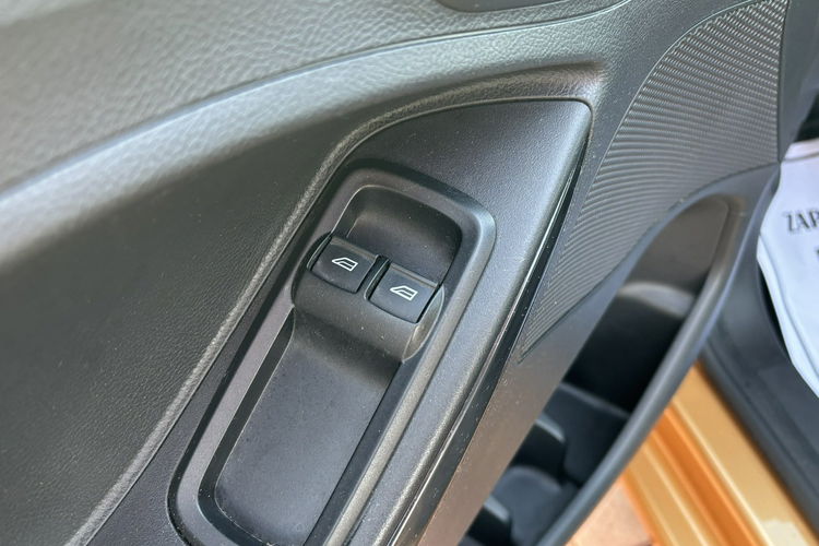 Ford Ka+ Gwarancja, Niski przebieg, Bogate wyposażenie zdjęcie 10