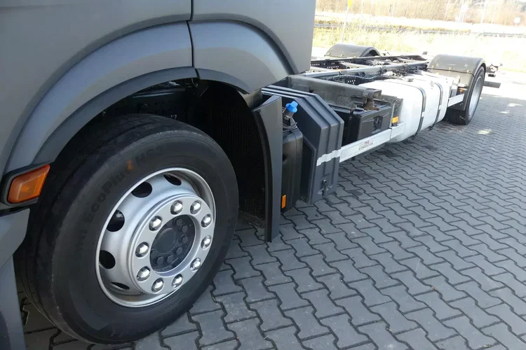 Mercedes ACTROS MP4 1836 / BDF / AUTOMAT / zdjęcie 17