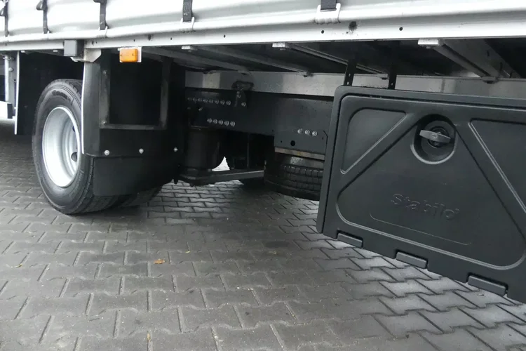 Renault D12 240 / FIRANKA 8.10m / EURO 6 / ZSUWANY DACH I BOKI / zdjęcie 12