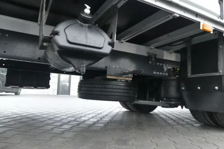 Renault D12 240 / FIRANKA 8.10m / EURO 6 / ZSUWANY DACH I BOKI / zdjęcie 13